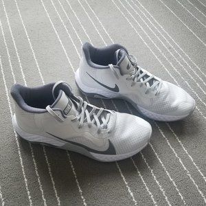 Nike Renew Elevate Shoes - Sz 11